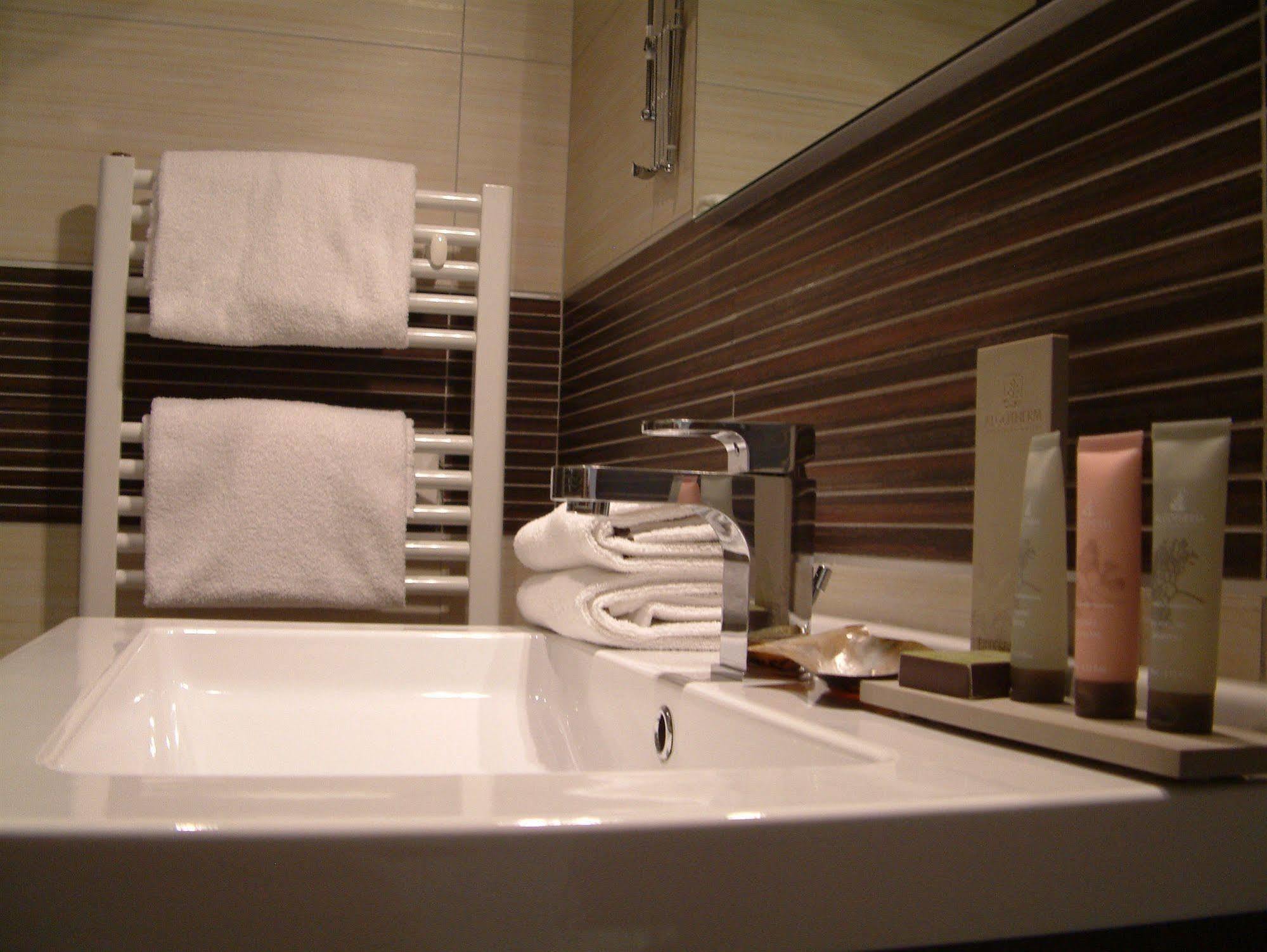 Hotel Villa D'Elsa Juan-les-Pins Zewnętrze zdjęcie