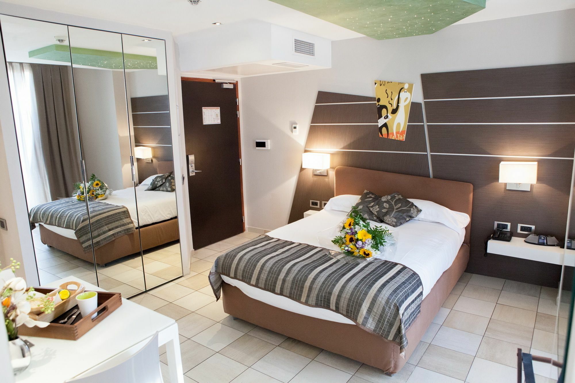 Hotel Villa D'Elsa Juan-les-Pins Zewnętrze zdjęcie
